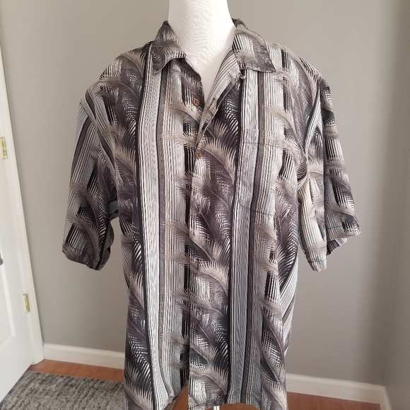 Tommy Bahama Other - Tommy Bahama Tropical Button-down Hawaiian Shirt